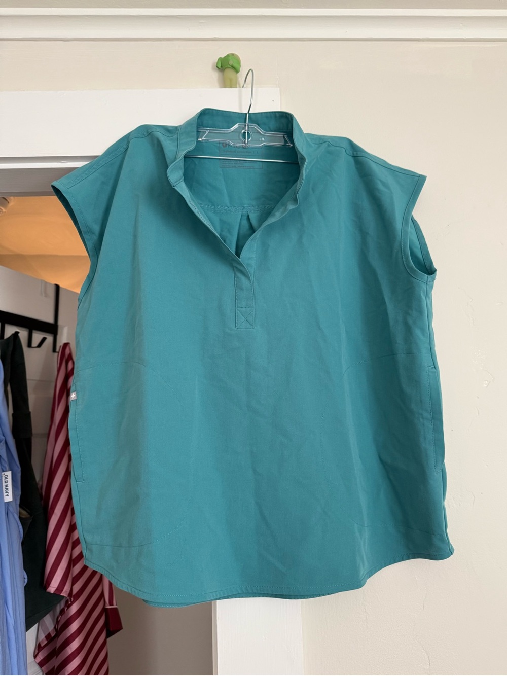 Figs Cactus Rafaela Scrub Top L